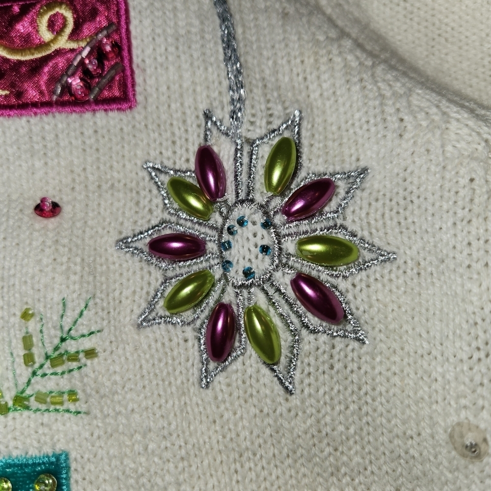 Vintage Tiara International Beaded Holiday Christmas Cardigan Sweater Size S - Picture 14 of 16